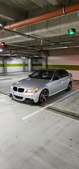 BMW E90 335i - 10