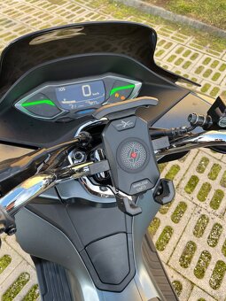 HONDA PCX 125 - 10