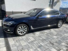 BMW Rad 7 730D xDrive 4x4 A/T DPH - 10