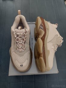 Balenciaga Triple S - 10