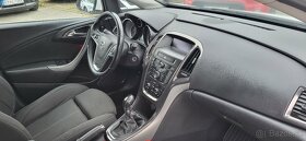 Opel Astra 1.7 CDTI  Sport rok 2012 - 10