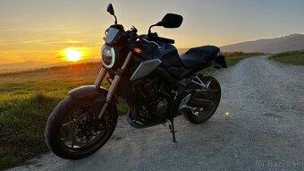 Honda CB650R Neo Sports Café - 10