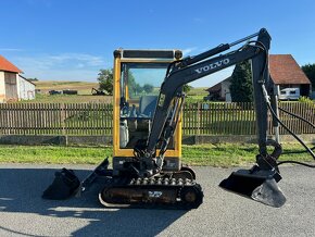 Minibagr Volvo EC15 hyd.podvozek+hyd.svahovka,2007 - 10