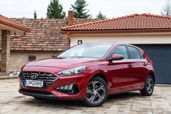 Hyundai i30 1.5 dpi 80kw FAMILY - 10