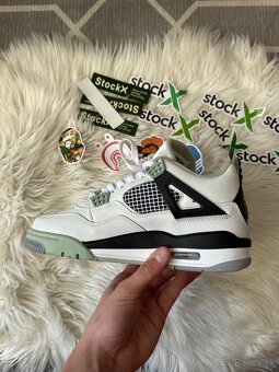 Jordan 4 - 10