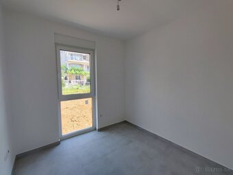 Trojizbový byt s terasou, 108 m², výhľad na more, 100 m od m - 10