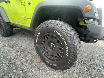 Predam 5ks 18" offroad kolies KMC XD pre JEEP roztec 5x127 - 10