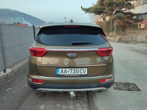 Kia Sportage IV 2.0 crdi AWD 136kW - 10