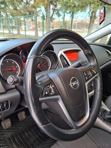 Opel Astra 1.3CDTI - 10