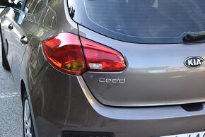 Kia Ceed 1,6 benzin 2015 - 99kw 6 rychlostná len 49 tisic km - 10