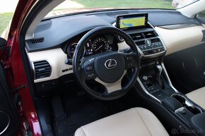 Lexus NX 300 Hybrid 2.5 114 kw 4x4 - 10