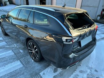 Opel Insignia - 10