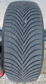 3 ks zimných pneumatík Michelin v rozmere 215/55 r17 - 10