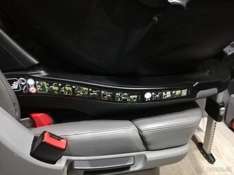 Autosedačka Britax Römer DUALFIX I-SIZE 0-18kg (0-4 rokov) - 10