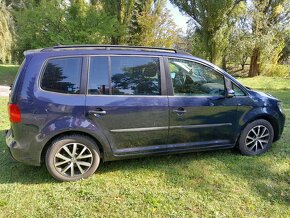 Volkswagen touran - 10