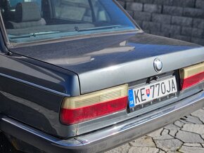 BMW E30 320i - 10