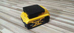 Držiak batérie Dewalt XR 18V model 3 - 10