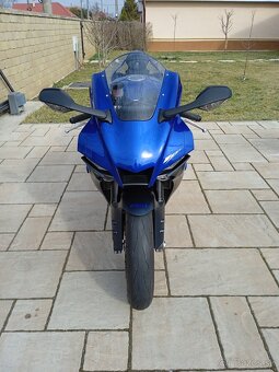 Yamaha R1 2022 - 10