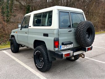 Toyota Land Cruiser LJ73 VX - 10