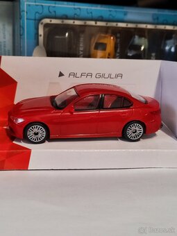 Alfa Romeo 1:43 - 10