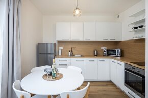 Jedinečný apartmán v projekte Hillside na Kubínskej holi - 10