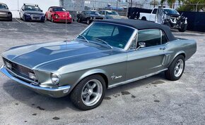 1967 Ford Mustang kabriolet V8 v perfektnom stave - 10