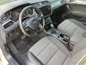 VOLKSWAGEN TOURAN 2,0TDi 150k DSG 7míst - 10