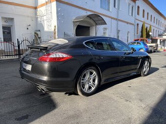 porsche panamera 4.8 v8 4S - 10