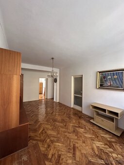 Slnečný 3-izbový byt neďaleko centra (74,42 m²) - 10