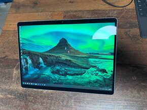 Microsoft Surface Pro 9 - 13"/ 2880x1920/ 8GB/ 256 GB/ - 10