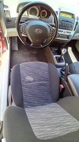 Kia ceed 1.6 crdi diesel - 10