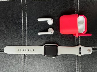 Apple Watch a Airpods super stav - 10