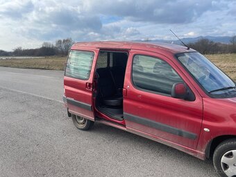 Citroen Berlingo 1.4 benzín s STK do 11/26 - 10