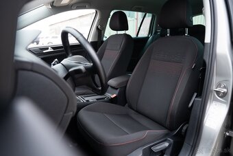 2018 VW Golf Variant 2.0 TDI 110 kW | výhrevy ACC ťažné - 10