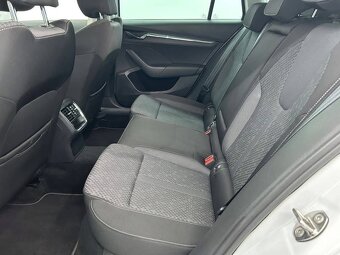 Octavia Combi IV 2,0 TDI Style Virtual Ťažné Top stav - 10