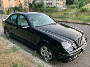 E trieda 240 4MATIC Avantgarde len119t km,lenMB servis,1maj. - 10