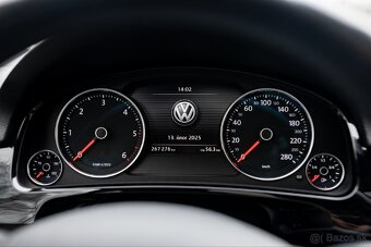 VW TOUAREG R-LINE 3.0TDI - 10