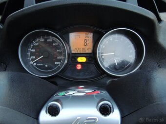 PIAGGIO MP3 400 LT 2011 - 10