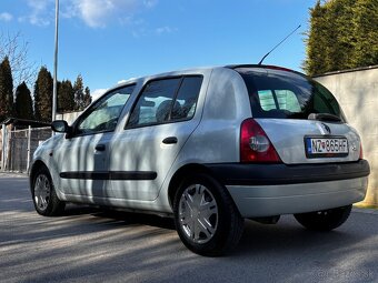 Renault clio 1.2 16v - 10