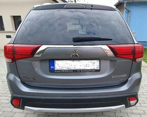 Mitsubishi  Outlander  2.2 DI-D 110 KW 2016 - 10