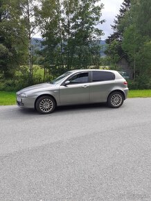 Predám ALFA ROMEO 147 Jtd 88kw. - 10