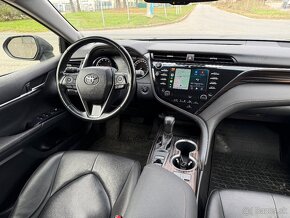 Toyota Camry 2.5 VVT-i 133kW Executive | MY2020 | 122tisKm - 10