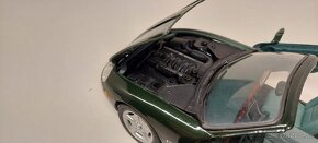 1:18 JAGUAR XK8, 2 - 10