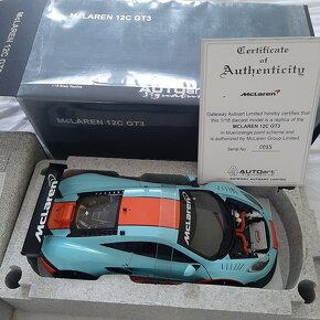 1:18 Autoart Civilne modely - 10