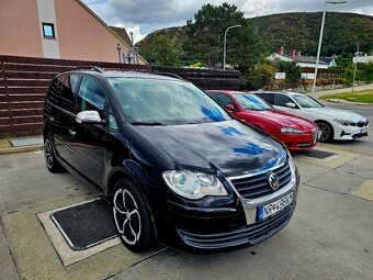 Touran benzín 235 000 km - 10