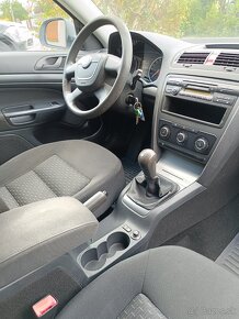 Škoda Octavia combi 2011, benzín 1.4 Mpi - 10