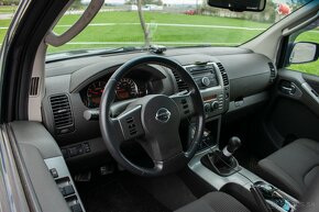 Nissan Pathfinder 2.5 dCi LE - 10