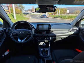 Hyundai i30 1.4 T-GDi Comfort - 40 tis km - 10