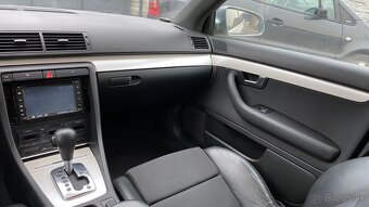 Audi A4 S line 2.0TDi - 10