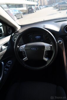 Ford Mondeo 2011 - 10